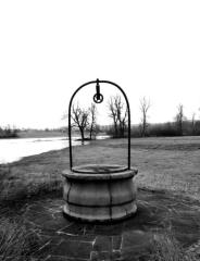 Vodnjak_ob_jezeru_Cvetka Šemrov